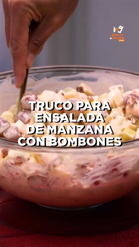 Manzanas ralladas y mezcla con leche condensada
