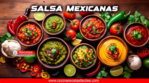 Variedad de salsas mexicanas: guacamole, salsa de morita y adobo