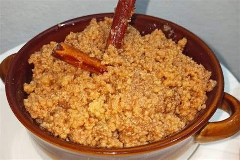 Ingredientes para dulce de leche cortada en una mesa de cocina