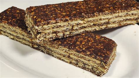 Ingredientes para turrón de avena sin manteca: avena, cacao, galletas, leche, dulce de leche