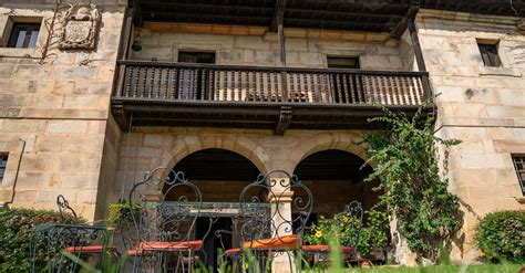 Casona antigua en Higuerillas Alto con vista al mar