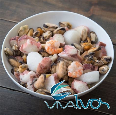 Surtido de mariscos frescos chilenos listos para la venta