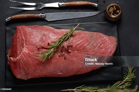 Foto de un abastero entero listo para cocinar