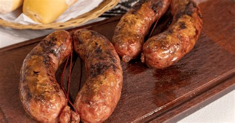 Foto de diferentes tipos de chorizo (fresco, curado, ibérico, criollo)
