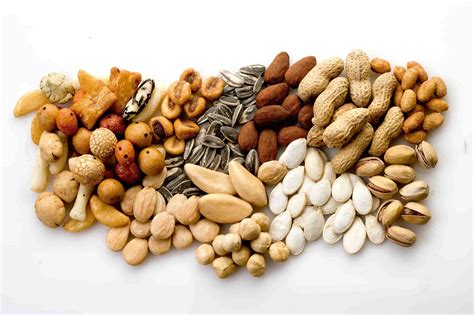 Variedad de semillas y frutos secos para pan