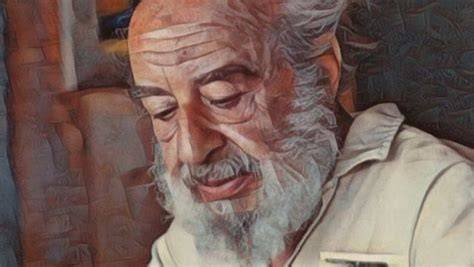 Retrato de Fritz Perls con fondo abstracto que evoca integración y totalidad