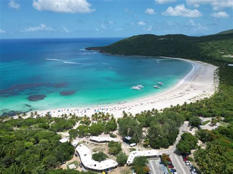 Vista aérea de Puerto Flamenco y su playa