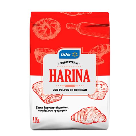 Bolsa de harina sin preparar con la etiqueta