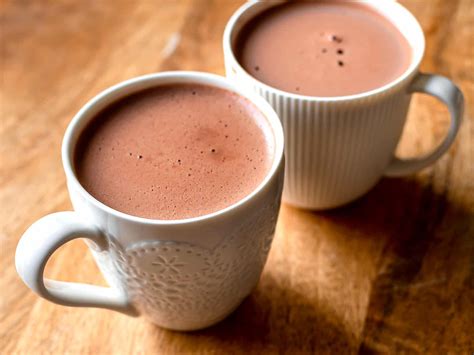 Foto de diferentes tazas de chocolate caliente en Cacao Much