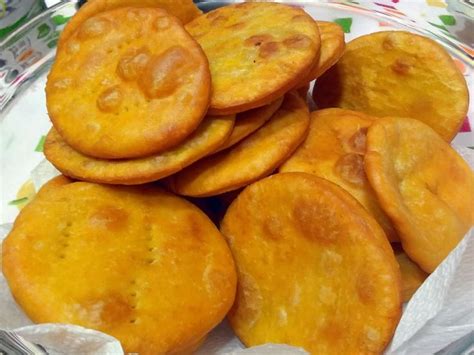 Sopaipillas recién fritas y doradas