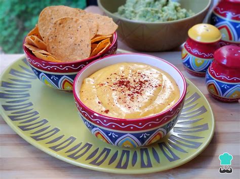 Salsa de queso vegana para nachos