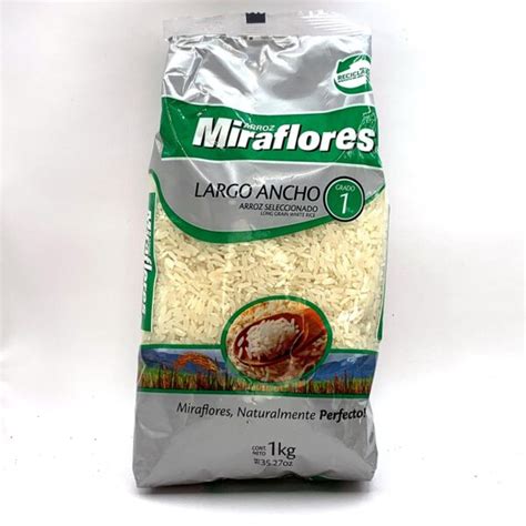 Fotografía detallada de un paquete de Arroz Largo Miraflores, mostrando la marca y las especificaciones principales.