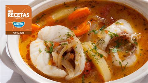 Plato de mariscos frescos o caldillo de congrio