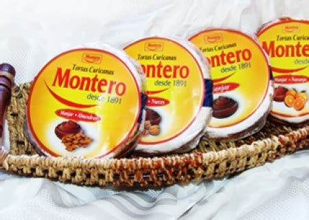 Imagen detallada de diversas variedades de tortas curicanas y dulces artesanales