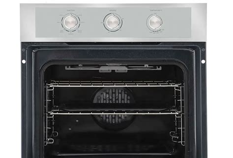 Imágenes del interior del horno con el sistema LimpiaFácil y el grill eléctrico