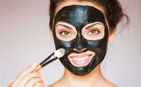 Infografía: Beneficios clave de la mascarilla negra para la piel