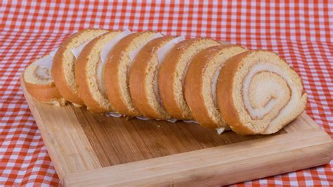 Esquema comparativo: Brazo de Reina dulce (bizcocho) vs. Brazo de Reina yucateco (tamal de masa de maíz).