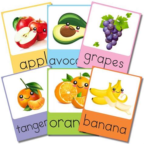 Fotografía de un set de flashcards con frutas ilustradas y sus nombres en inglés.