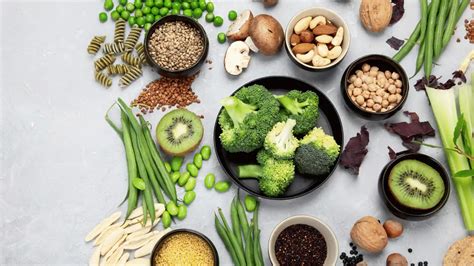 Esquema sobre la relación entre el consumo de alimentos de origen vegetal y la mejora en la sensibilidad a la insulina