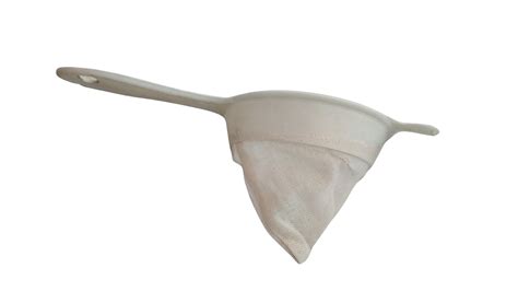 Esquema de los utensilios para la preparación de ricota: olla, cuchara, colador, tela y bowl