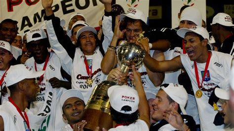 Fotografía del Once Caldas en la Copa Intercontinental 2004
