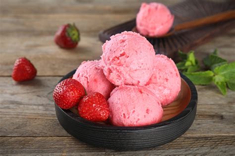 Foto: Fresas laminadas congeladas para helado casero
