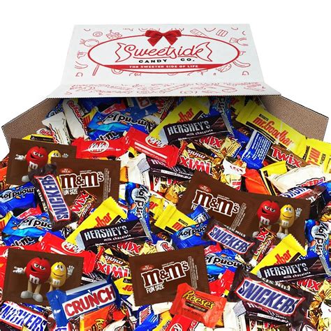 Variedad de dulces y chocolates de la marca Kinder