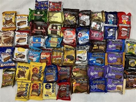 variedad de alfajores argentinos en exhibición
