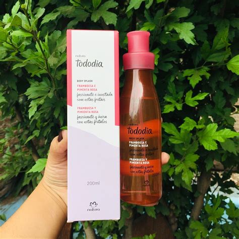 Imagen del producto Natura Tododia Frambuesa y Pimienta Rosa en su presentación de 400 ml