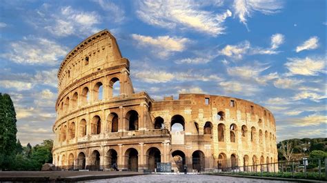 Mapa infográfico que destaca los postres más icónicos de América Latina, Europa y África durante la temporada navideña.