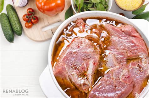 Muestra de lomo de res cortado y marinado para salteado.