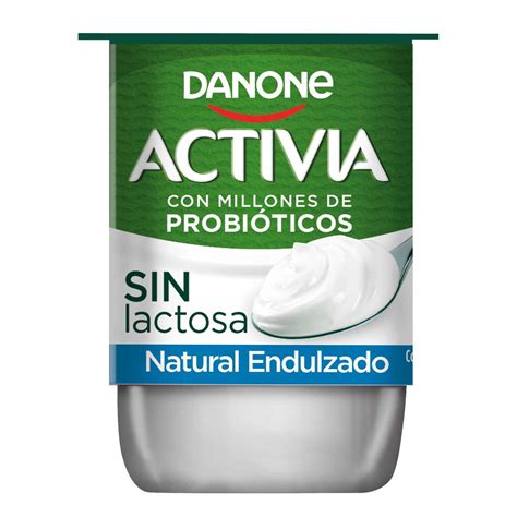 Yogur Activia en un bol, decorado con trozos de kiwi fresco