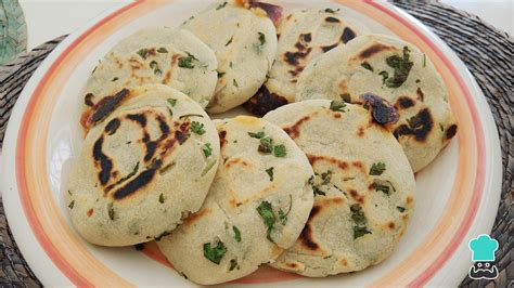 Koserevá servido en un plato con queso Paraguay