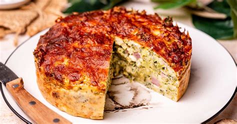Pastel salado de brócoli con queso