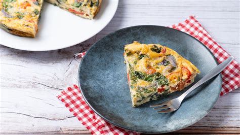 tabla comparativa: tortilla española vs. frittata italiana