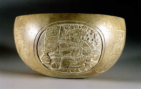 Jeroglíficos mayas del cacao y vasijas prehispánicas