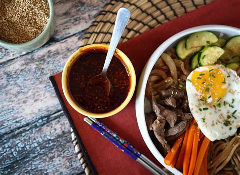 Ingredientes esenciales de la cocina coreana (gochujang, sésamo, etc.)