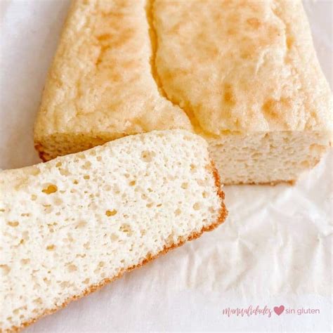 Bizcocho keto de harina de coco terminado