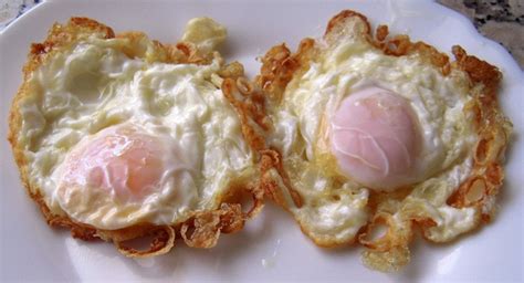 Huevo frito con puntilla