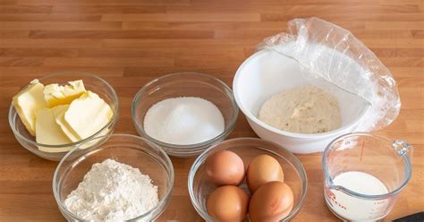 Tabla comparativa de ingredientes básicos para la masa de los berlines.