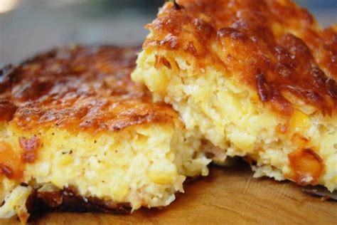 Banquete con chipa guazú y otros platos paraguayos