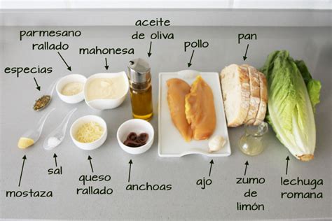 Detalle de los ingredientes del aderezo vegano para ensalada César