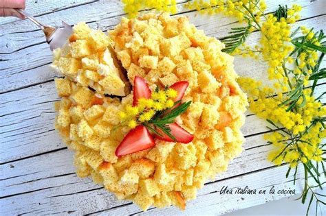 Tarta Mimosa, postre tradicional italiano para el Día de la Mujer