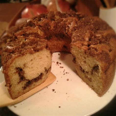 queque de café y nuez con salsa de caramelo/nougat