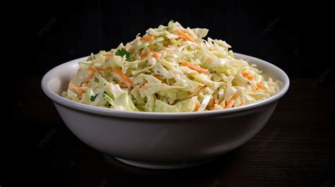 Foto de un tazón de coleslaw casero