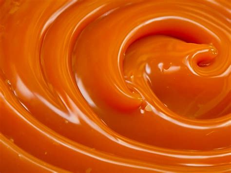 infografía detallando los pasos para hacer ganache de caramelo salado