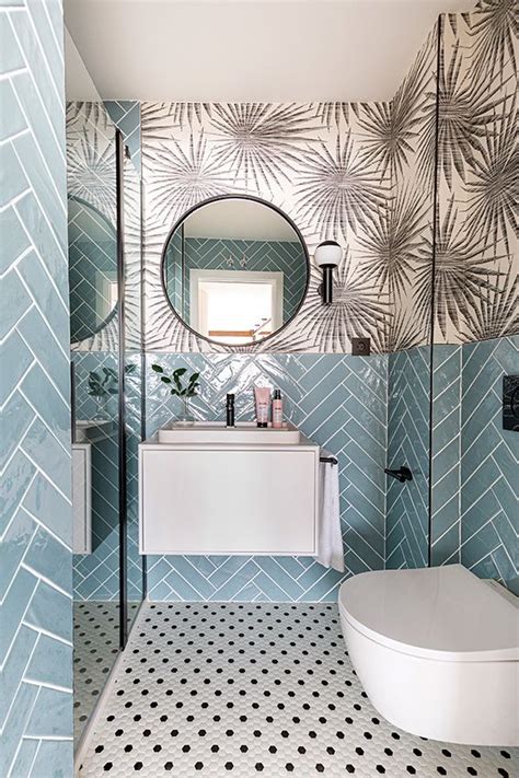 Ejemplo de combinación de azulejos con patrones y mosaicos.