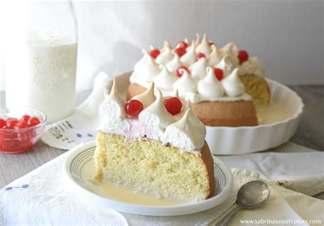 Ilustración de diferentes variaciones de torta tres leches