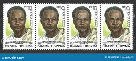 Sello postal con la imagen de Kwame Nkrumah y el emblema de la OUA