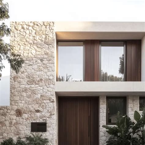 Fachada moderna del local de Artesian en City Bell.